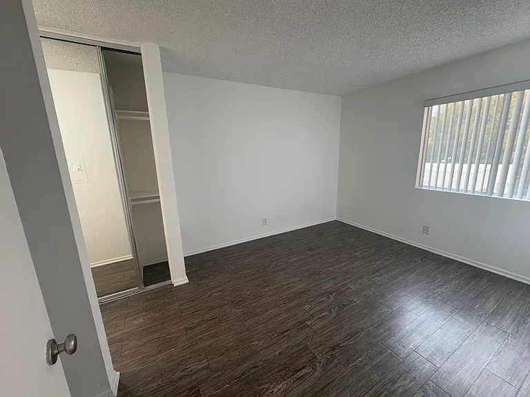 Bedroom, Lots of Closet space