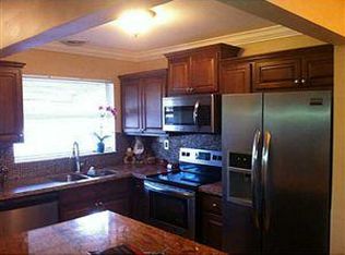 450 SE 7th St APT 204, Dania, FL 33004