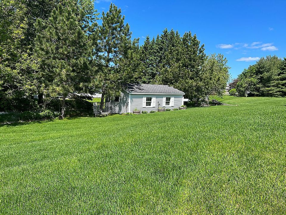 62 Fleetwood St, Presque Isle, ME 04769 Zillow