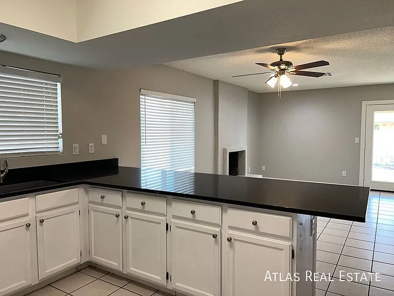 4145 W Bluefield Ave — Photo 5