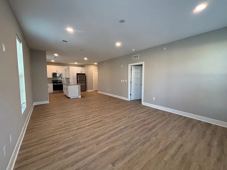 5808 Nall Ave — Photo 48