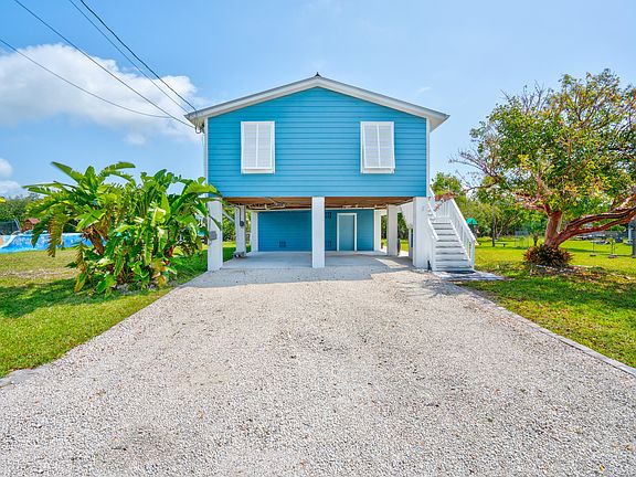 3rd image of 937 Loggerhead Ln