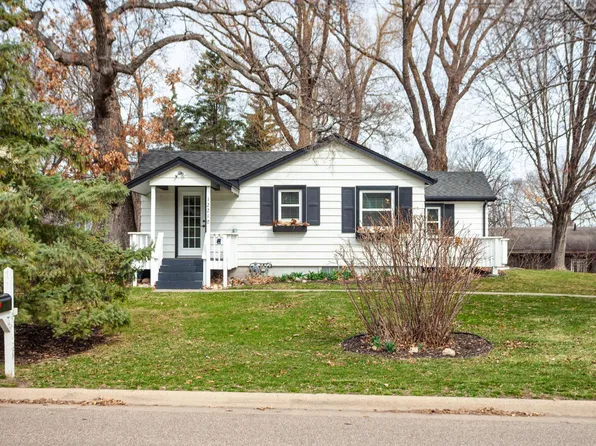 12210 28th Ave N, Plymouth, MN 55441