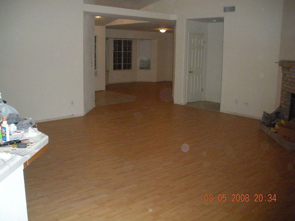 Dinning area to frontroom