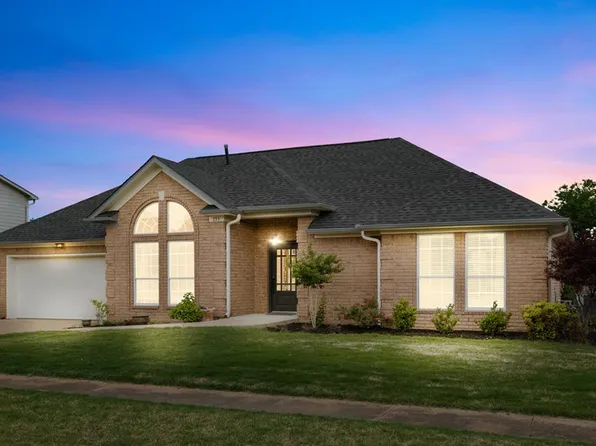 735 Pleasant Woods Dr, Marion, AR 72364