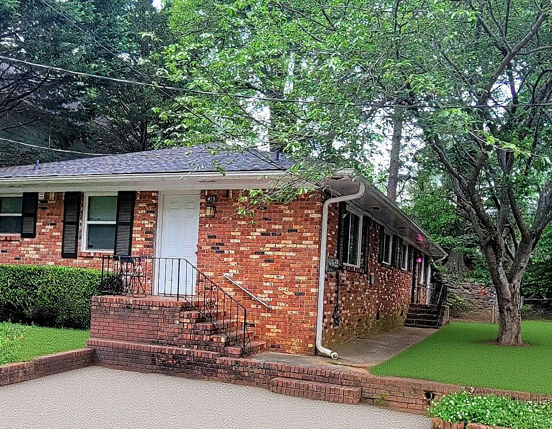2 bed, 800 sqft, $1,350 — Photo 1
