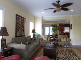 116 W 5th Ave, Gulf Shores, AL 36542