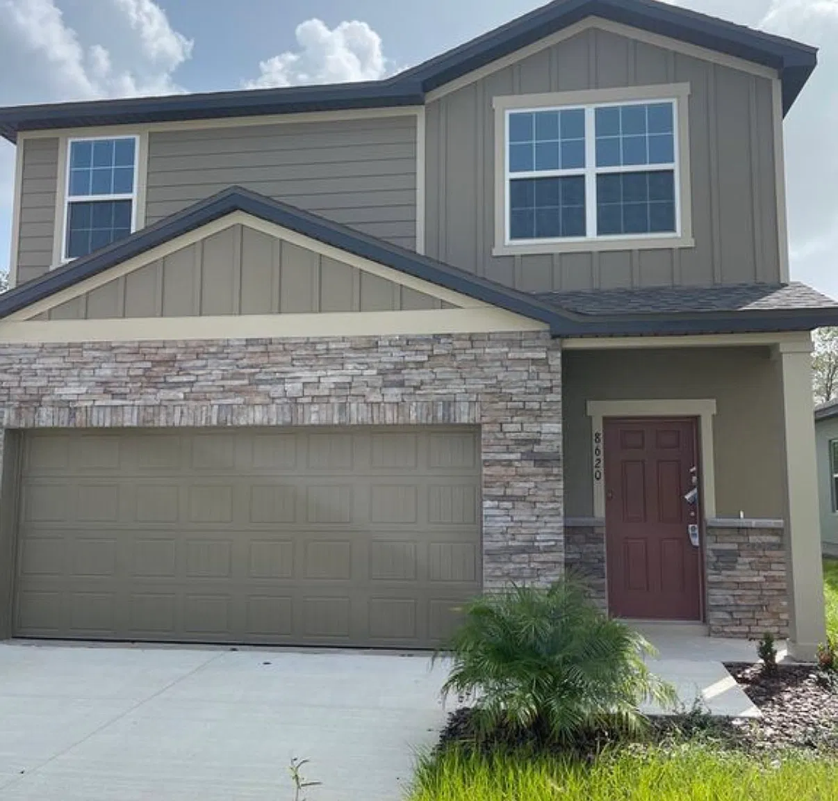 3 bed, 1605 sqft, $2,350 — Photo 1