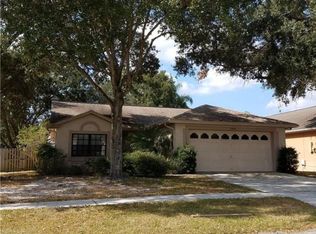 10843 Peppersong Dr, Riverview, FL 33578