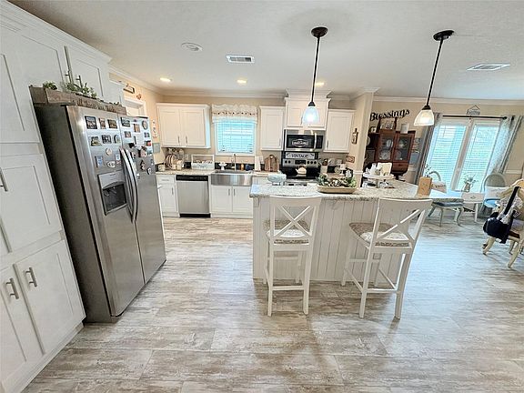 4th image of 4331 SW 10th Way