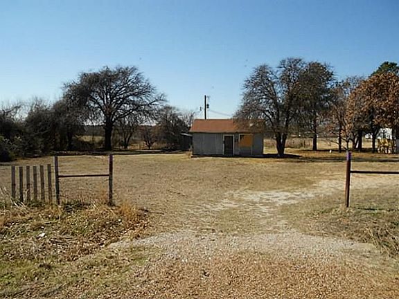 3rd image of 541 County Road 4783