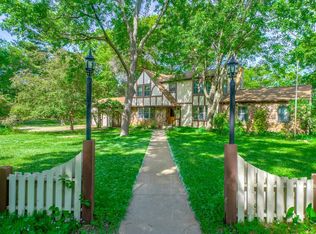 5665 Turtle Lake Rd, Shoreview, MN 55126