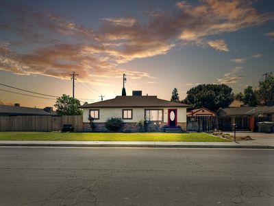 560 W Stuart Ave, Clovis, CA, 93612