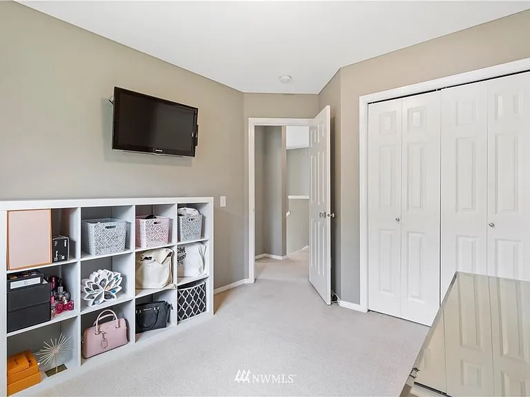 1162 Edmonds Pl NE — Photo 14