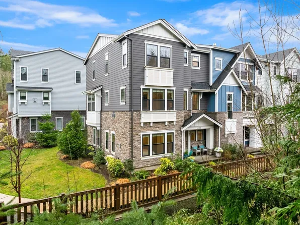 14123 266th Avenue NE #103, Duvall, WA 98019