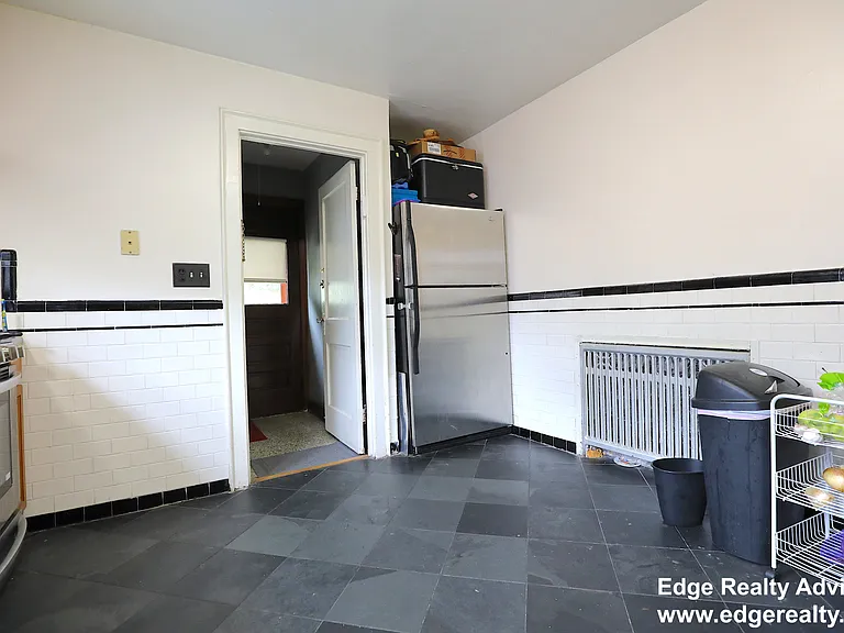 29 Wiltshire Rd #1 — Photo 2
