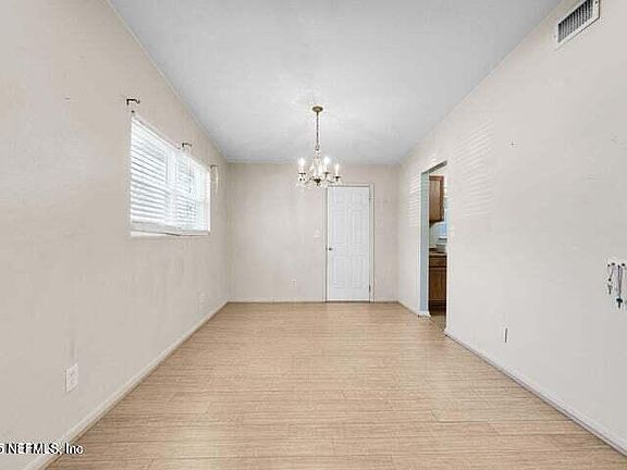 3rd image of 2203 LIMOGES Drive E
