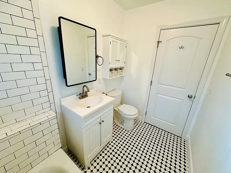 3861 42nd St — Photo 20