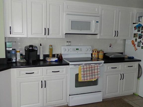 4th image of 3536 Countrybrook Ln APT 11