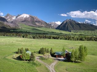 54 Indian Hill Rd, Livingston, MT 59047