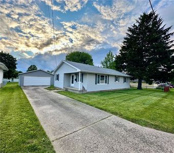 705 Hannah Ave, Paris, IL, 61944