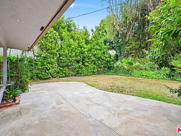 9512 Duxbury Ln — Photo 28