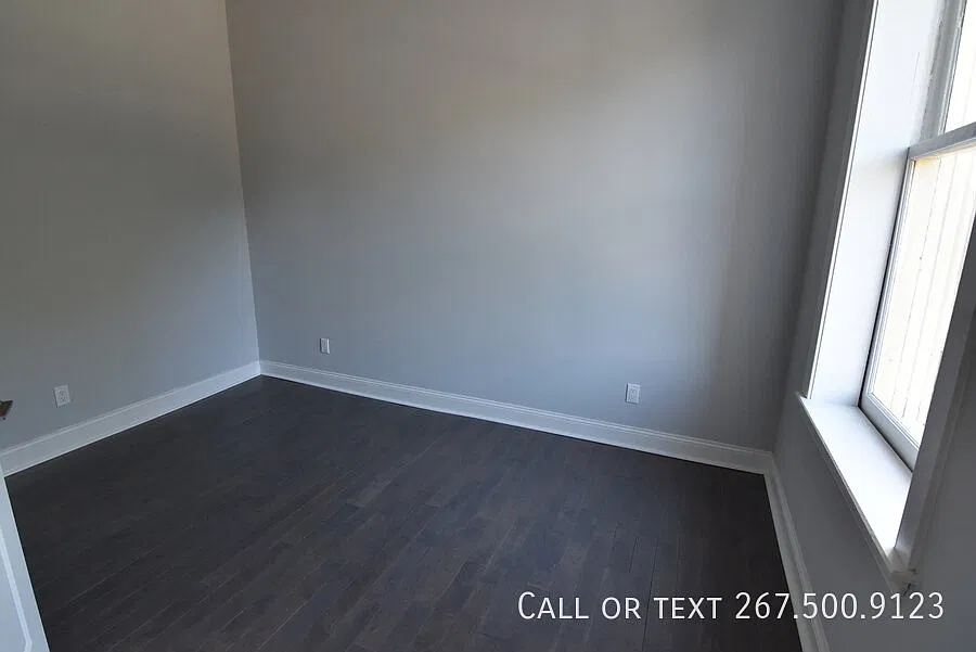 Great 1BR unit with everything you need. First month free! — Photo 3