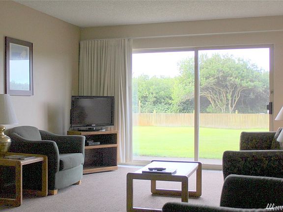 5th image of 615 Ocean Shores Blvd NW #114