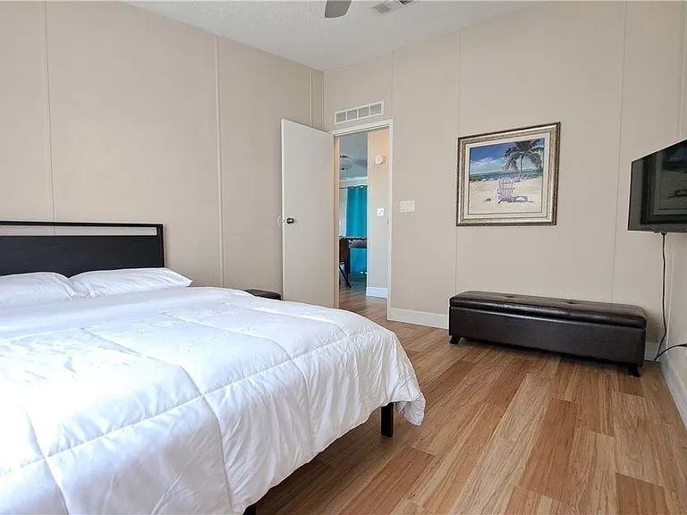 4807 Flamingo Dr — Photo 11