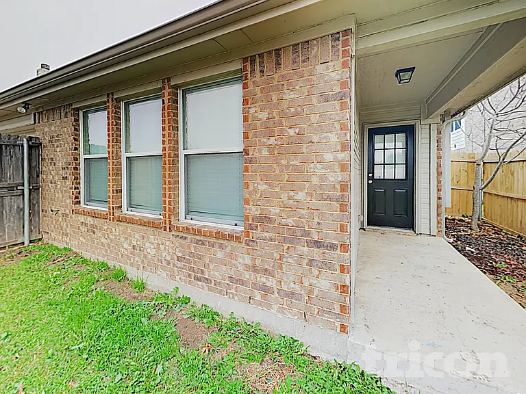 2934 Margeaux Dr — Photo 16