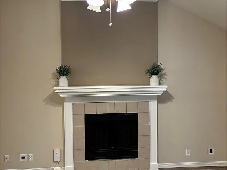 4500 Abelia Dr — Photo 4