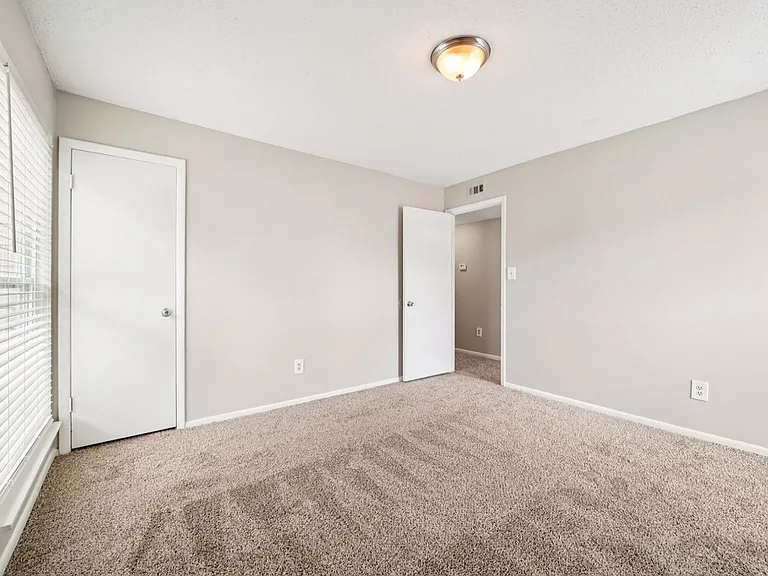 Hills at Hoover Apartments — Photo 50