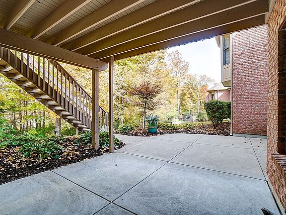 5th image of 9971 Beech Dr