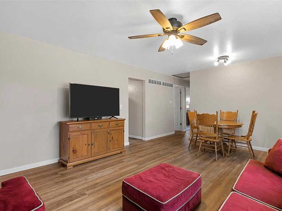 3rd image of 708 Village Square Dr
