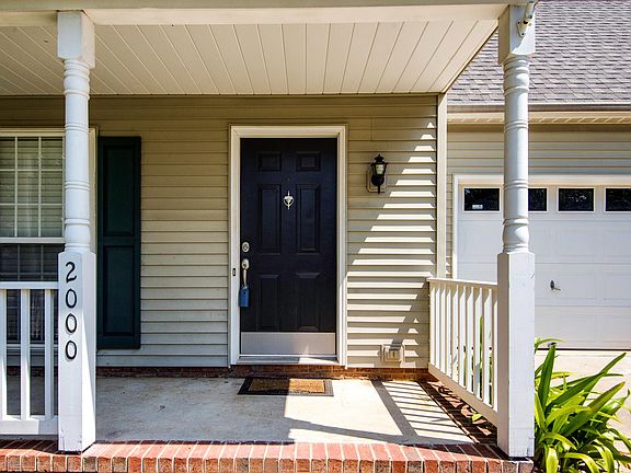 2nd image of 2000 Mallard Woods Pl
