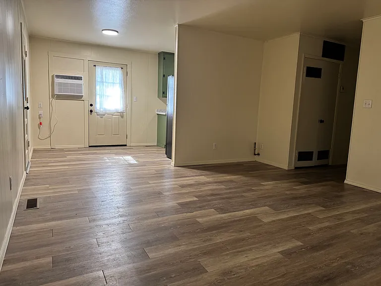 805 Morrison Pl — Photo 4