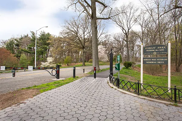 Sold by Terrace Sotheby's International Realty | media 29