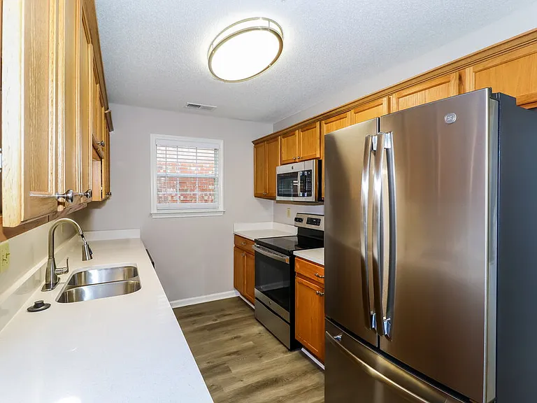 1170 Whitten Rd — Photo 7
