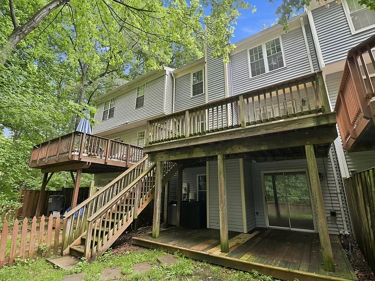6176 Martins Landing Ct — Photo 31