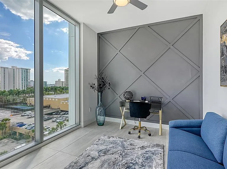 301 Quay Cmn #606 — Photo 16
