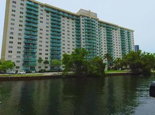 19390 Collins Ave PENTHOUSE 11, Sunny Isles Beach, FL 33160