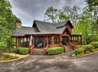 902 Laurel Creek Trl, Blue Ridge, GA 30513