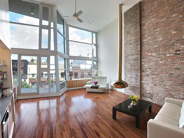 188 S 8th St #PENTHOUSE — Photo 1