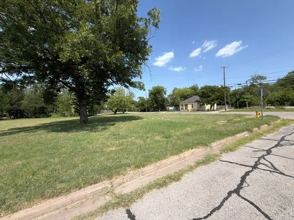 1121 Colcord Ave, Waco, TX 76707