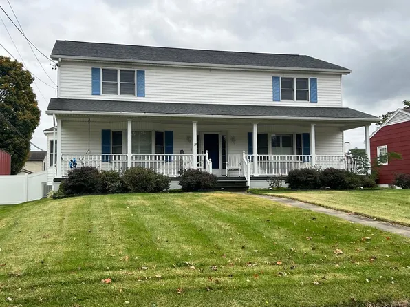 55 E Benjamin Dr, New Martinsville, WV 26155