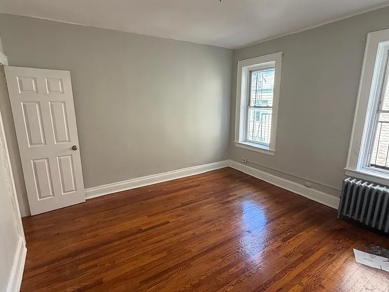 999 Stuyvesant Ave #B7 — Photo 2