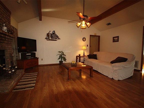 5th image of 1417 Flamingo Dr
