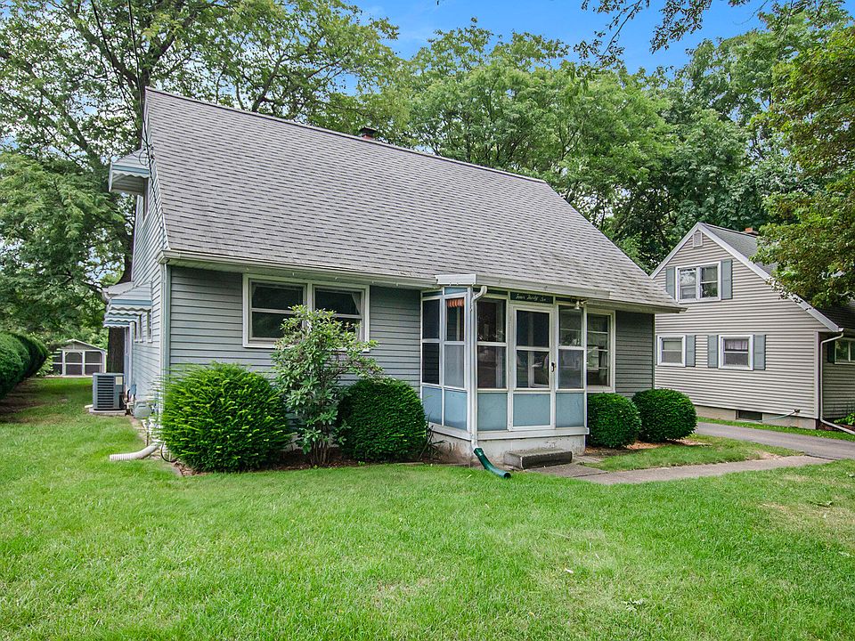 1st image of 436 Bradley Dr