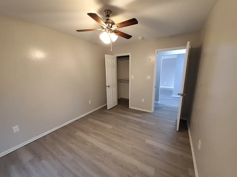 205 NE Angus St — Photo 13