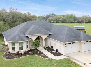 7134 Old Highway Rd, Inez, TX 77968